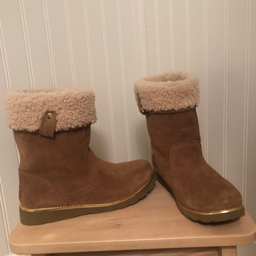 UGG Callie Boots